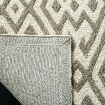 Best deal 👏 Renee Geometric Tufted Accent Rug - Safavieh 🥰 - Image 2