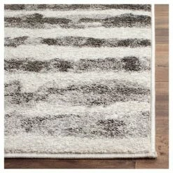 Cheap 👍 Hannah Stripe Area Rug - Safavieh 🤩